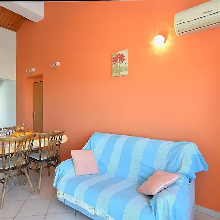 Apartment With Parking Space Peroj, - 20731