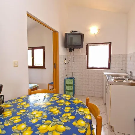 With A Parking Space Peroj, - 20731 Apartment Fazana