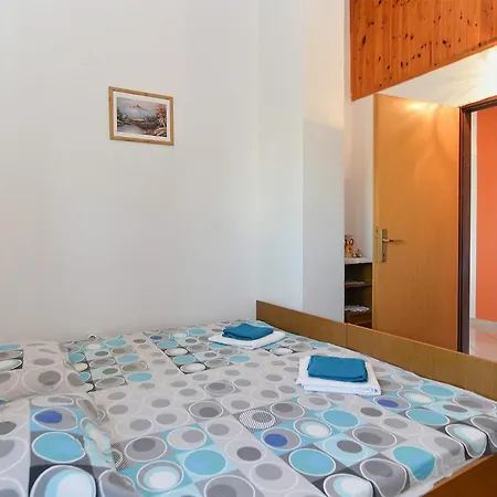 Apartment With Parking Space Peroj, - 20731
