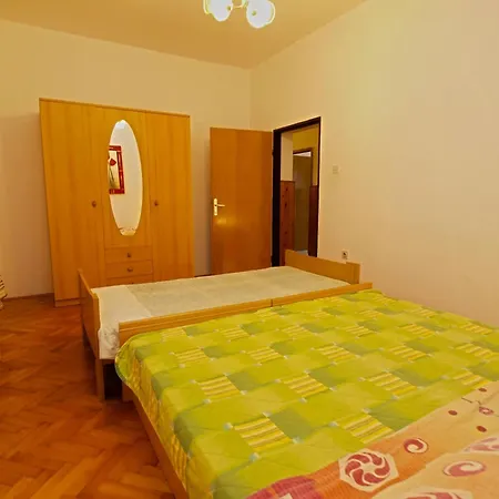 Apartment With A Parking Space Peroj, - 20731 Fazana