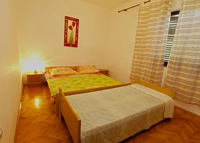 公寓 With Parking Space Peroj, - 20731 *