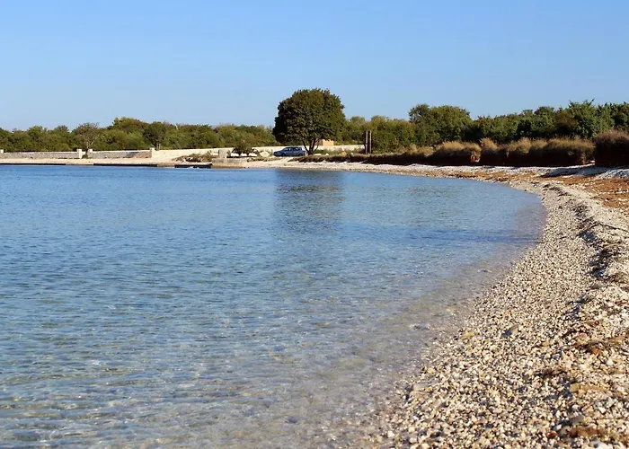 With Parking Space Peroj, - 20731 公寓